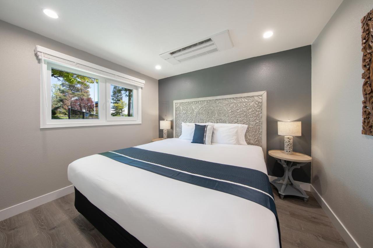 High Point Guesthouse - Next To Seattle Chinese Garden Екстериор снимка